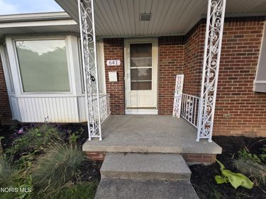 641 Holly Drive, Oregon, OH 43616