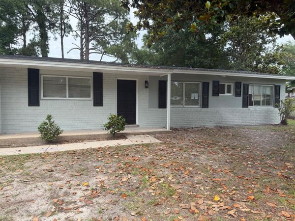 900 Bryn Mawr Boulevard, Mary Esther, FL 32569