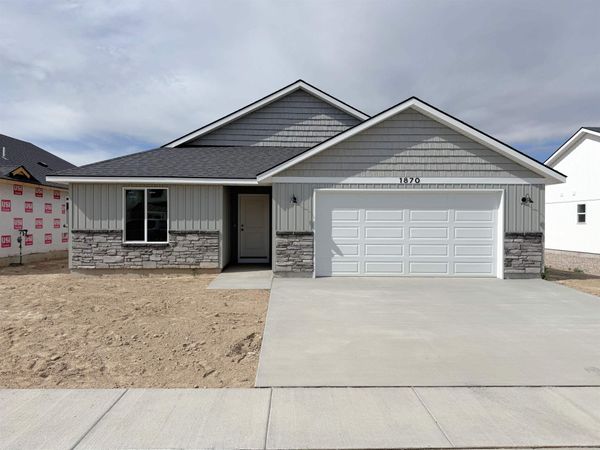 1870 Brynwood Ave, Chubbuck, ID 83202
