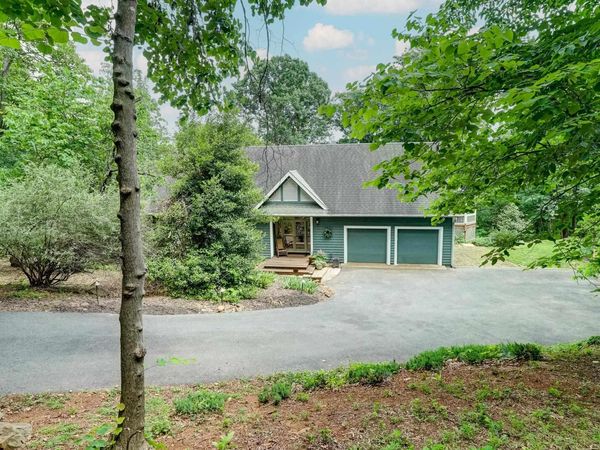 136 HOODED WARBLER LN , Nellysford, VA 22958