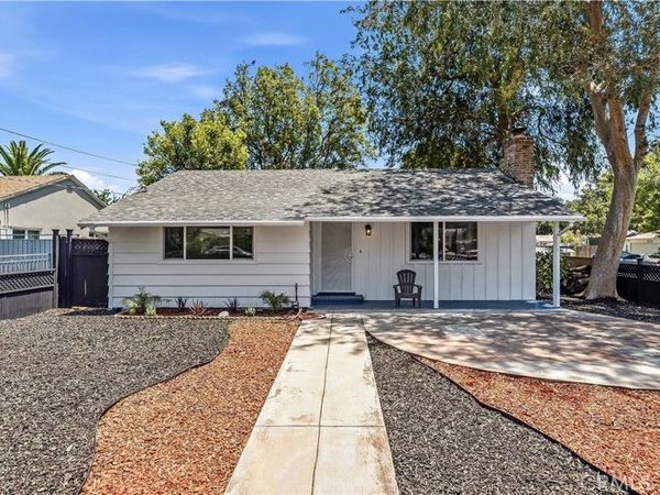 7500 Vassar, Canoga Park, CA 91303