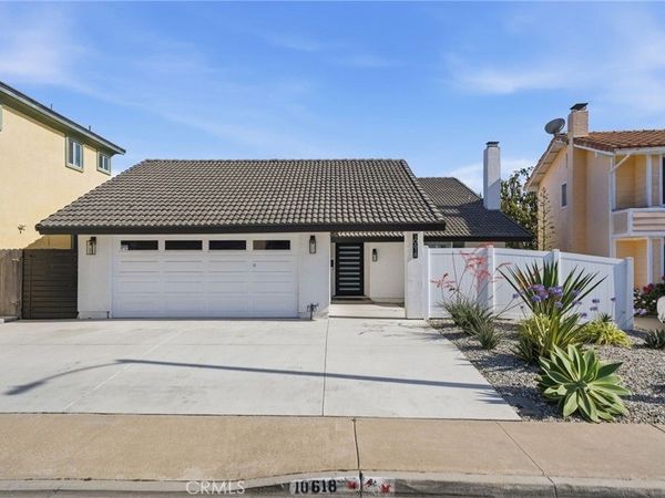 10618 El Toro , Fountain Valley, CA 92708