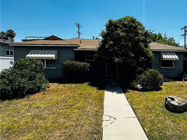 6852 Aura Avenue , Reseda, CA 91335