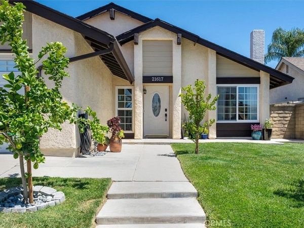 21617 Turmeric Court, Saugus, CA 91350