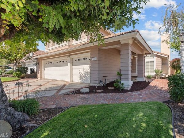 28350 Welfleet Lane, Saugus, CA 91350
