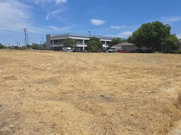 3517 A St, North Highlands, CA 95660