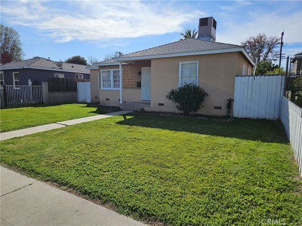 6907 White Oak , Reseda, CA 91335