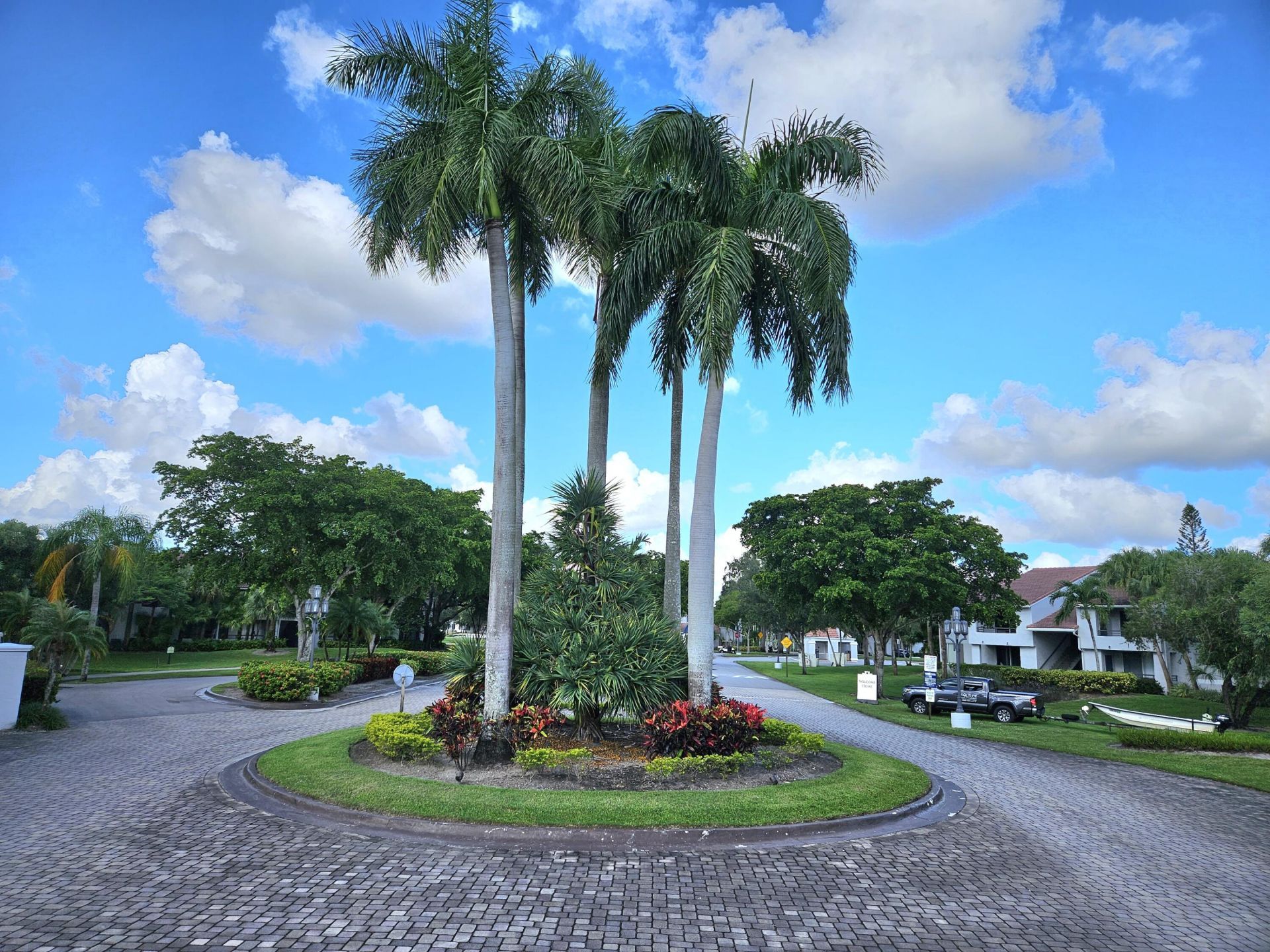 631 Lyons Road, Unit 12204, Coconut Creek, FL 33063 Photo