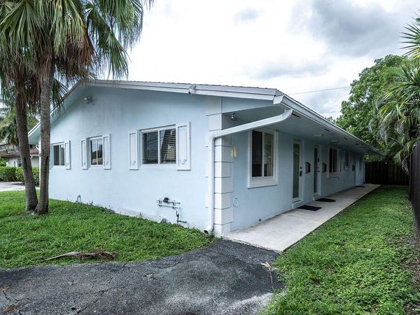 750 SW 2nd Street, Unit 2, Fort Lauderdale, FL 33312