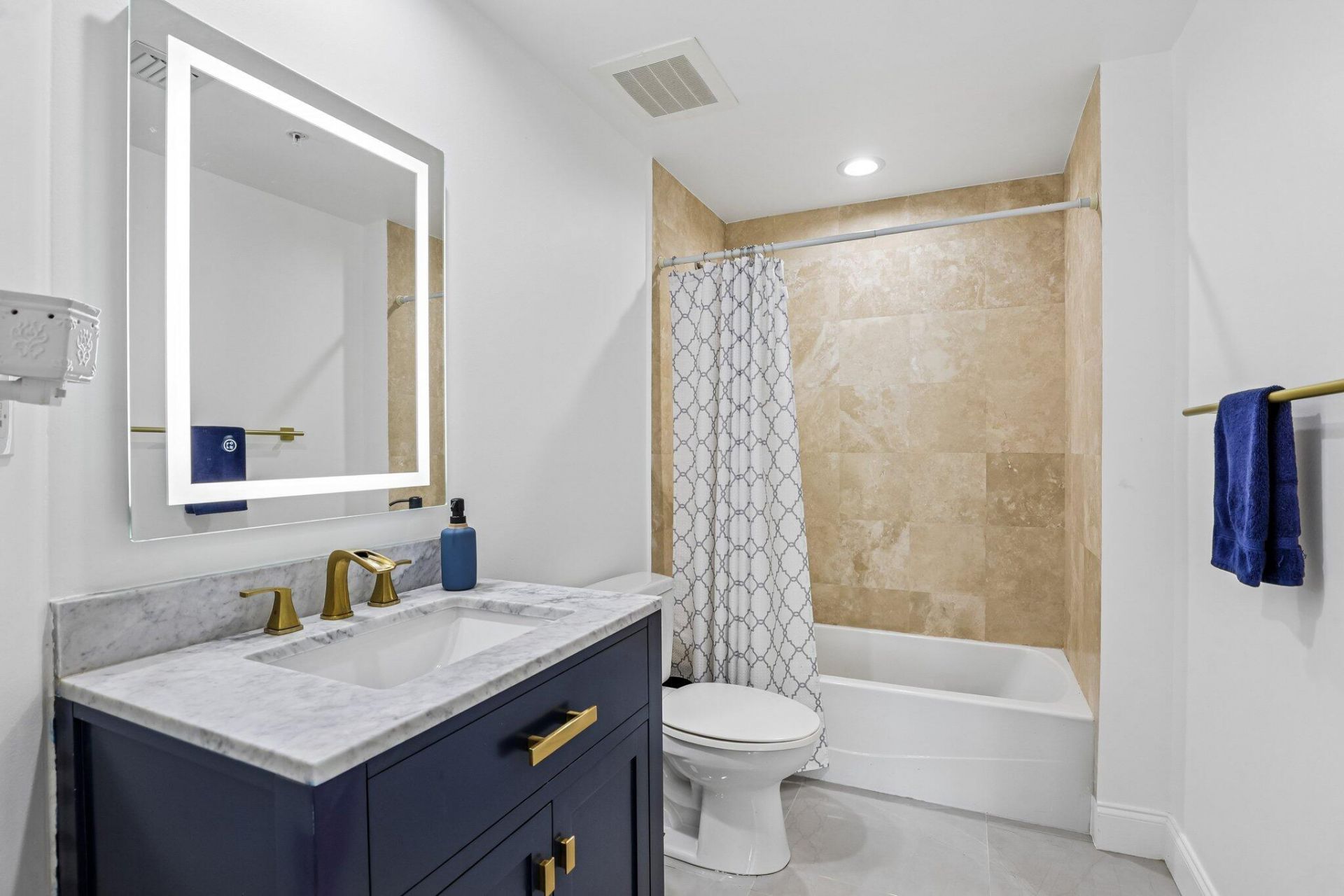 1755 E Hallandale Beach Boulevard, Unit 1207 E, Hallandale Beach, FL 33009 Photo
