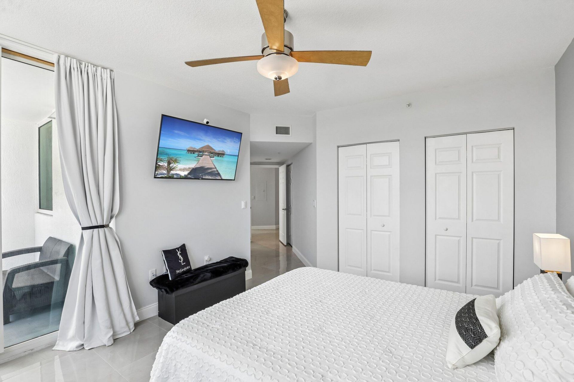 1755 E Hallandale Beach Boulevard, Unit 1207 E, Hallandale Beach, FL 33009 Photo