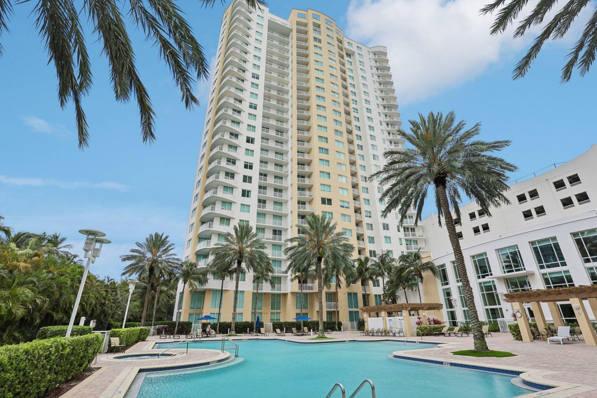 1755 E Hallandale Beach Boulevard, Unit 1207 E, Hallandale Beach, FL 33009 Photo