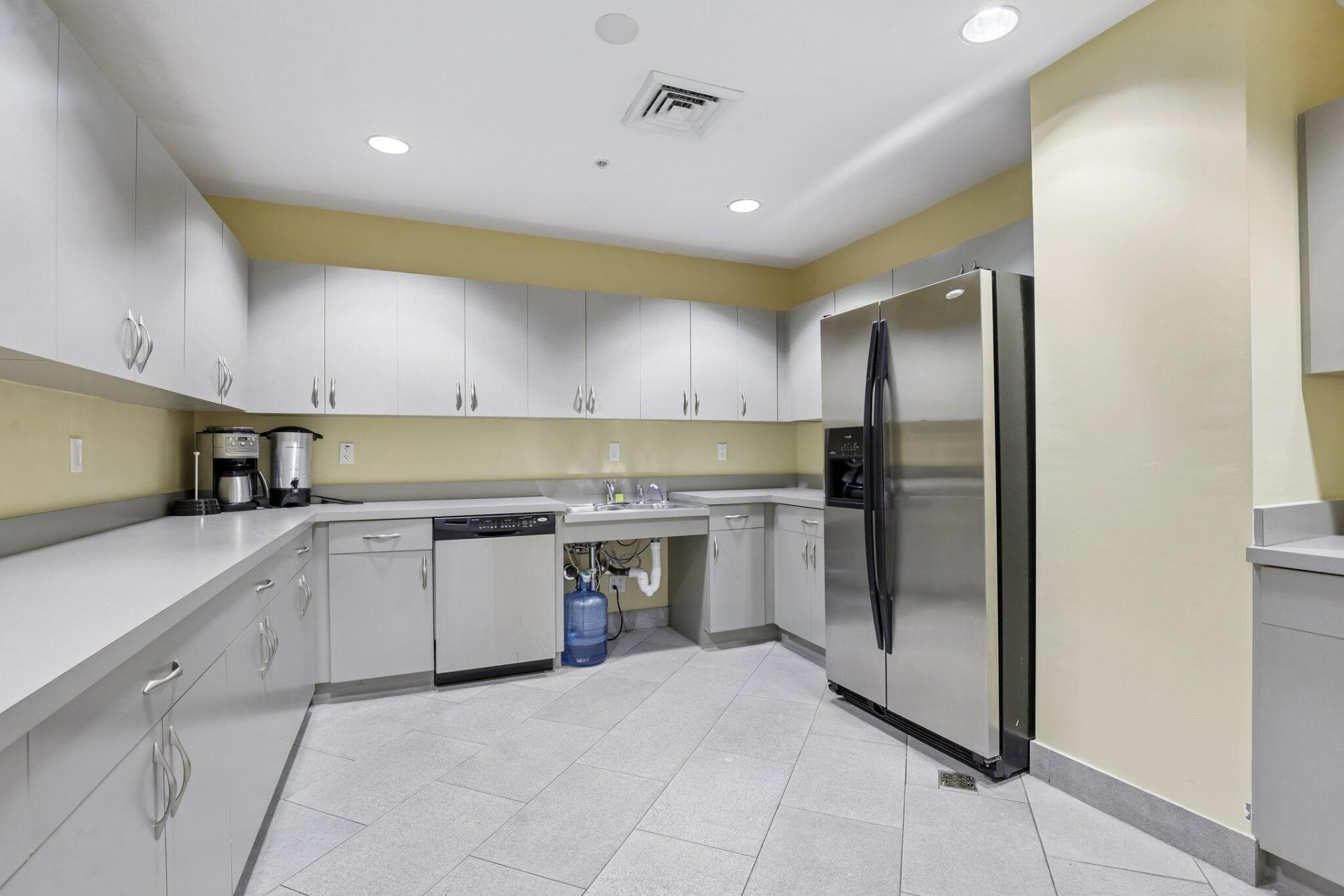 1755 E Hallandale Beach Boulevard, Unit 1207 E, Hallandale Beach, FL 33009 Photo