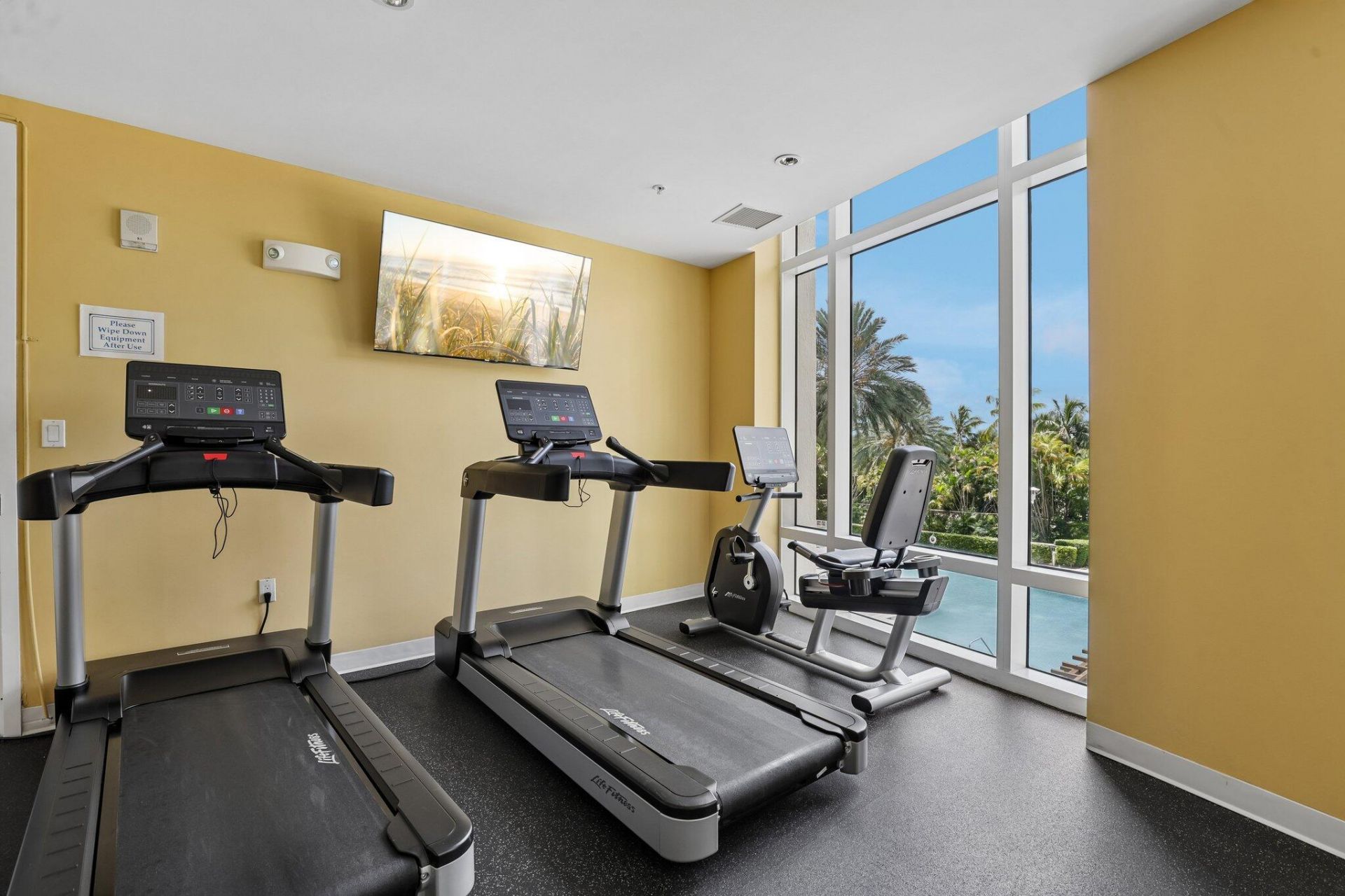 1755 E Hallandale Beach Boulevard, Unit 1207 E, Hallandale Beach, FL 33009 Photo