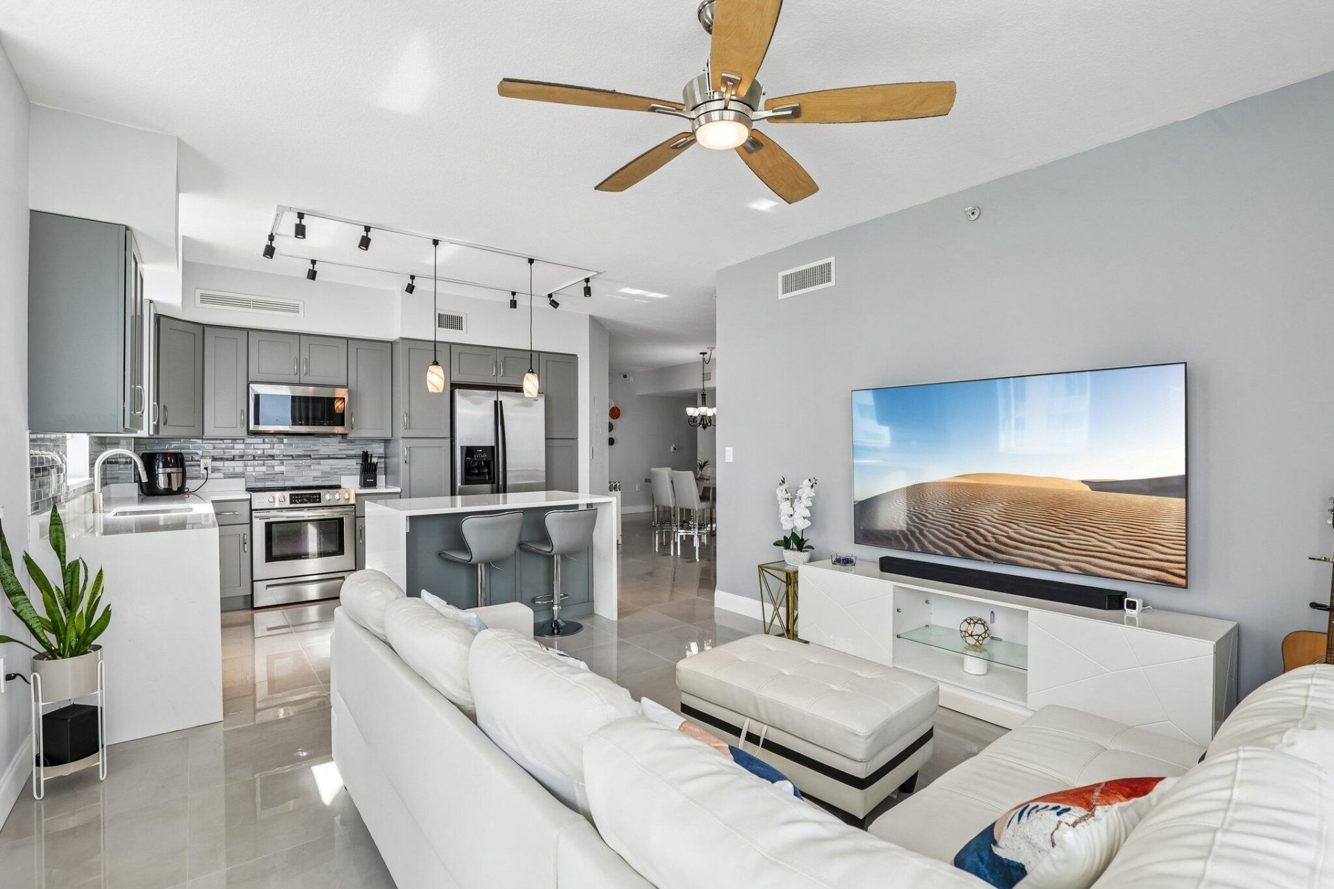 1755 E Hallandale Beach Boulevard, Unit 1207 E, Hallandale Beach, FL 33009 Photo