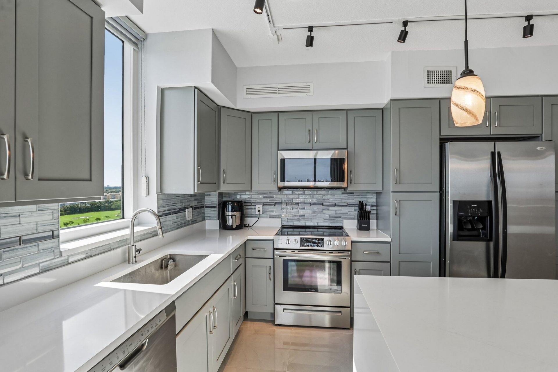 1755 E Hallandale Beach Boulevard, Unit 1207 E, Hallandale Beach, FL 33009 Photo