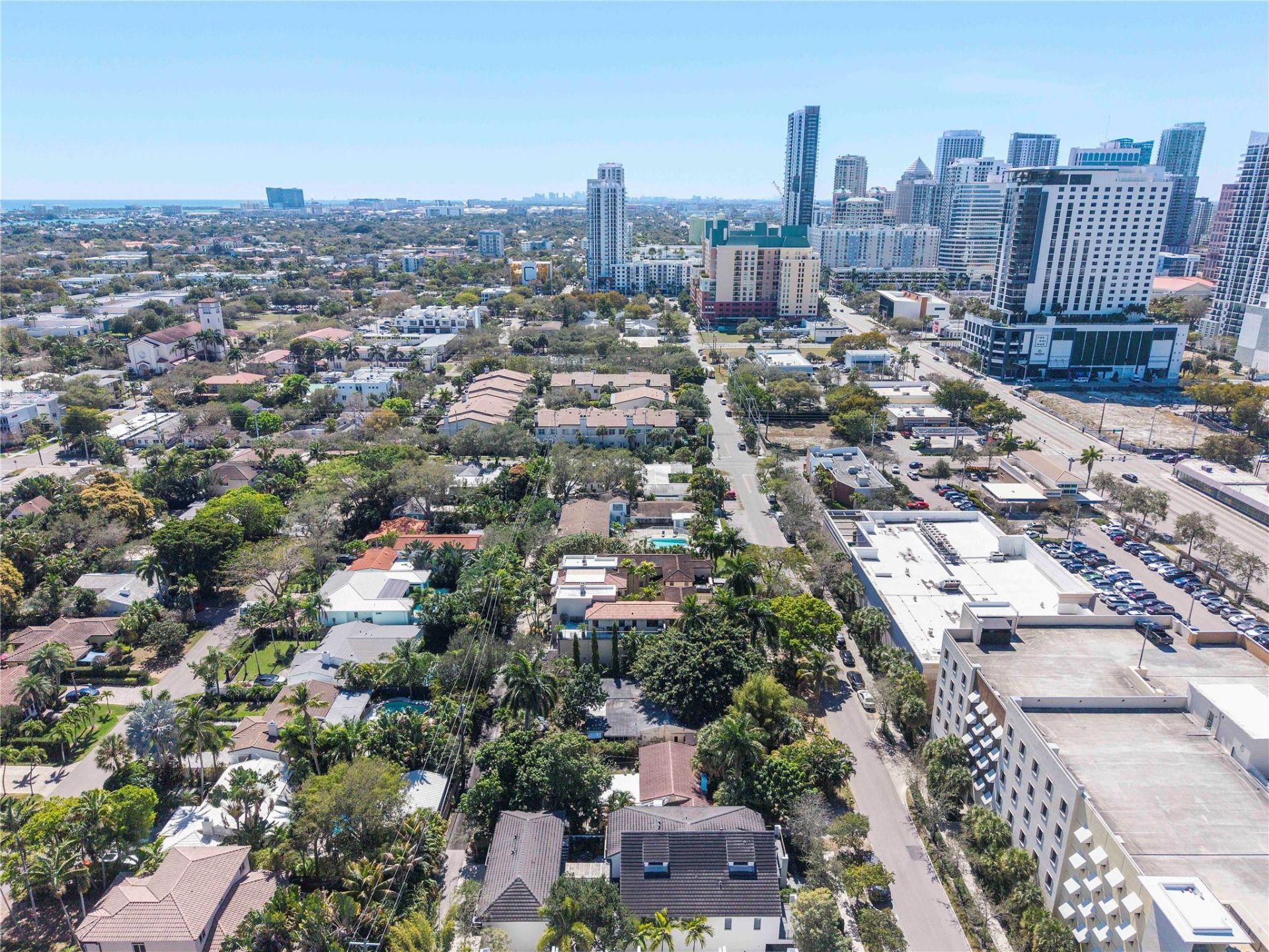 430 NE 7th Avenue, Unit 430, Fort Lauderdale, FL 33301 Photo
