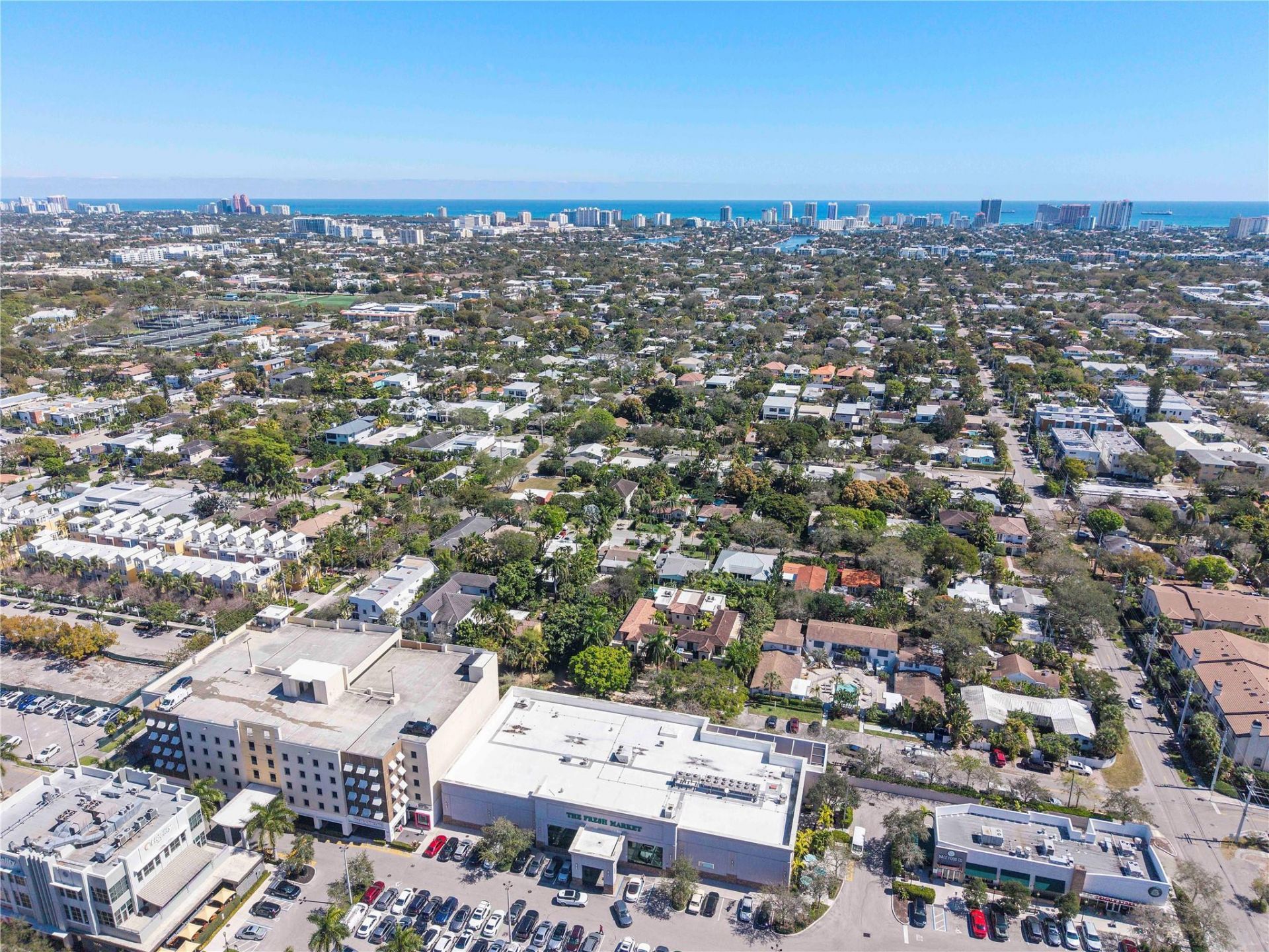 430 NE 7th Avenue, Unit 430, Fort Lauderdale, FL 33301 Photo