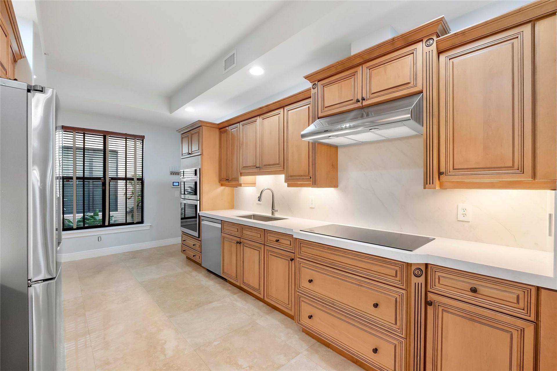 430 NE 7th Avenue, Unit 430, Fort Lauderdale, FL 33301 Photo