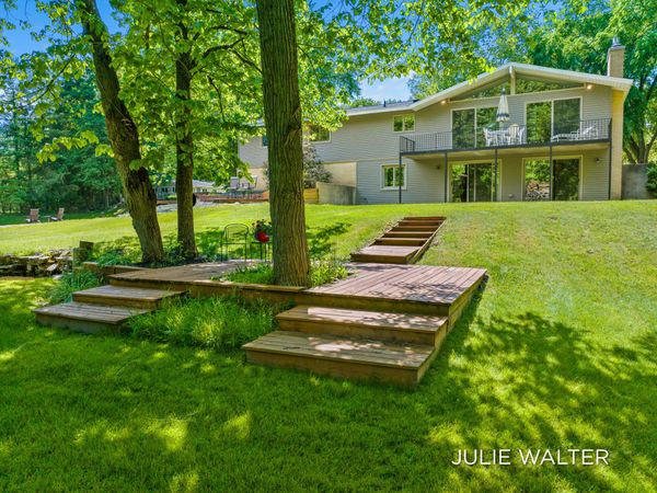 7166 Thornapple River Drive SE, Caledonia, MI 49316