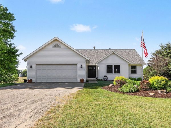 2030 137th Avenue, Dorr, MI 49323