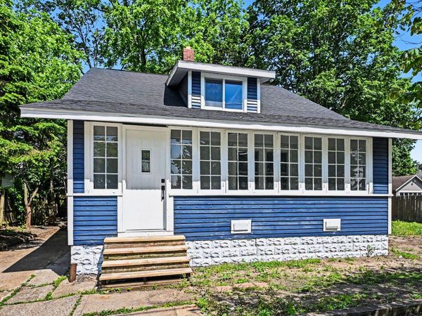 7 S 12th Street, Niles, MI 49120