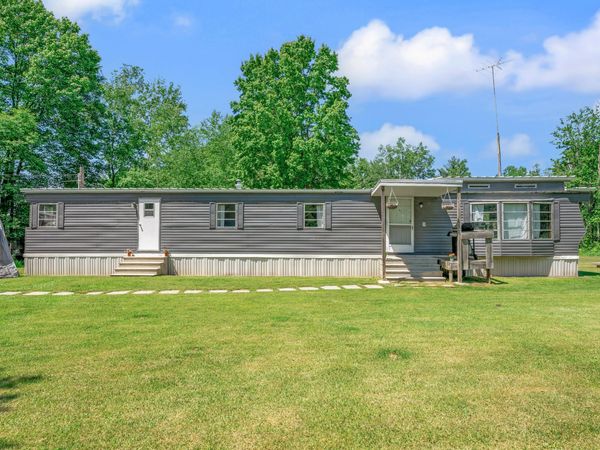 4955 N Thornapple Avenue, White Cloud, MI 49349