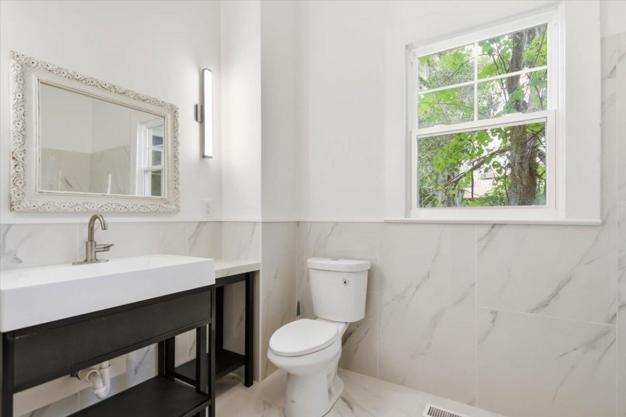1103 N Jefferson Street, Perry, FL 32347 Photo