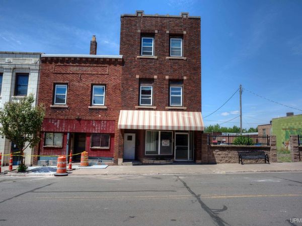 222 E Aurora Street, Ironwood, MI 49938