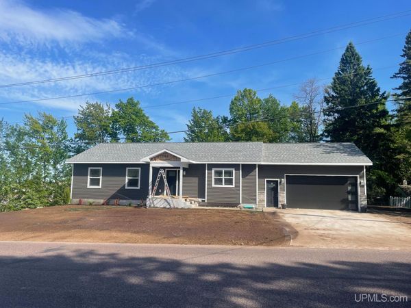 155 brookton Road, Marquette Twp, MI 49855