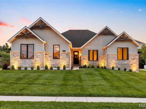 213 Westleigh Court, O'Fallon, MO 63385