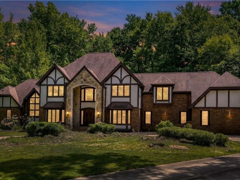100 Easton Lane , Moreland Hills, OH 44022 Photo 49