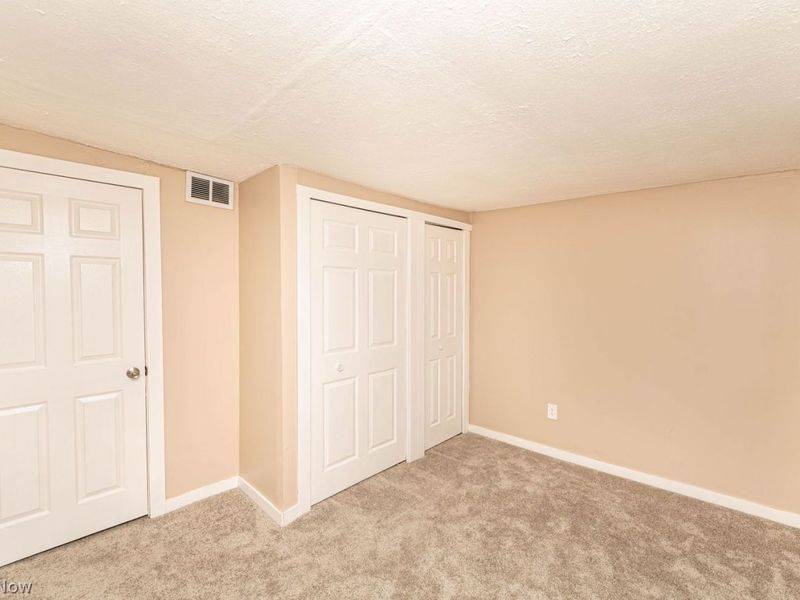 5600 Hickory Street, Mentor on the Lake, OH 44060 Photo 14