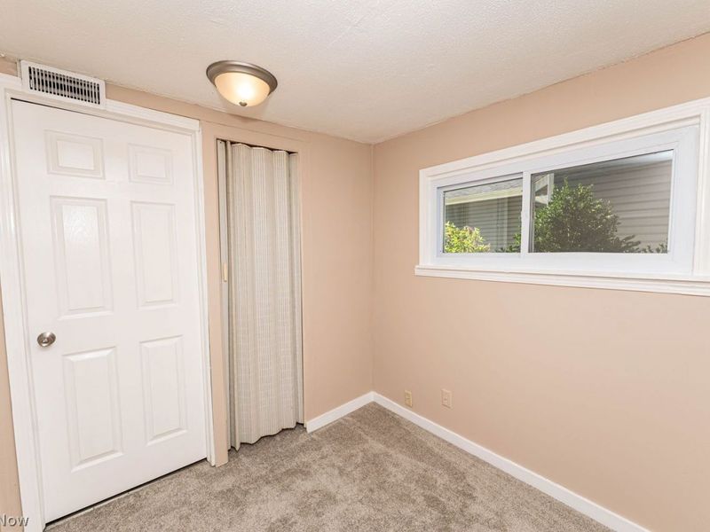 5600 Hickory Street, Mentor on the Lake, OH 44060 Photo 23