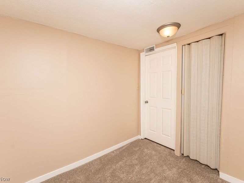 5600 Hickory Street, Mentor on the Lake, OH 44060 Photo 24