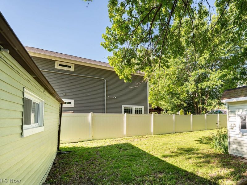 5600 Hickory Street, Mentor on the Lake, OH 44060 Photo 26