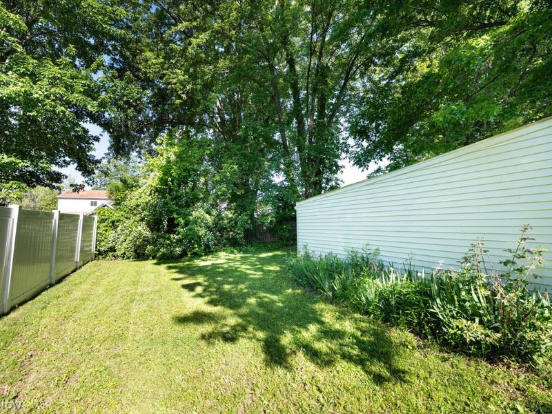 5600 Hickory Street, Mentor on the Lake, OH 44060 Photo 27