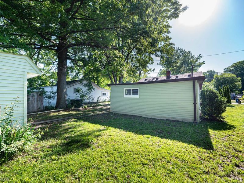 5600 Hickory Street, Mentor on the Lake, OH 44060 Photo 29