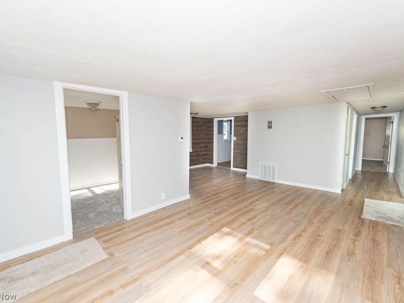5600 Hickory Street, Mentor on the Lake, OH 44060 Photo 3