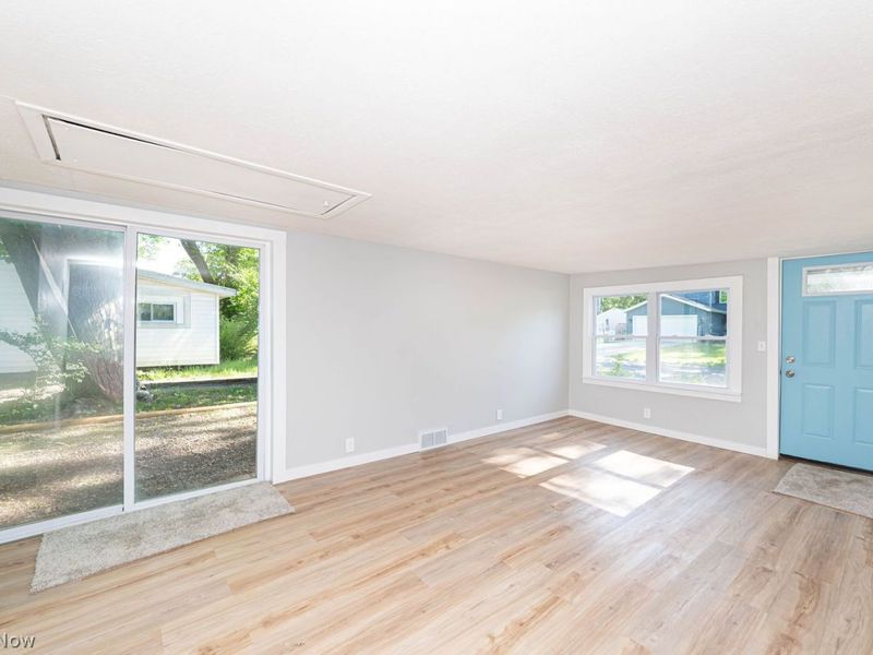 5600 Hickory Street, Mentor on the Lake, OH 44060 Photo 5