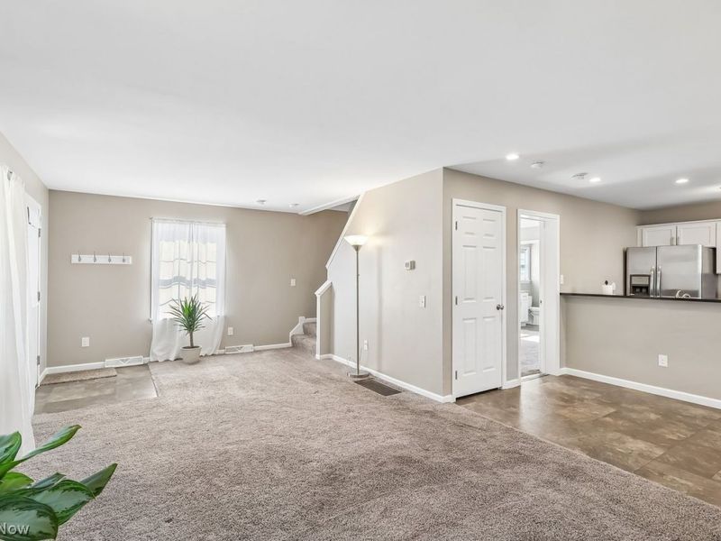 4415 Fenwick Avenue, Cleveland, OH 44113 Photo 10