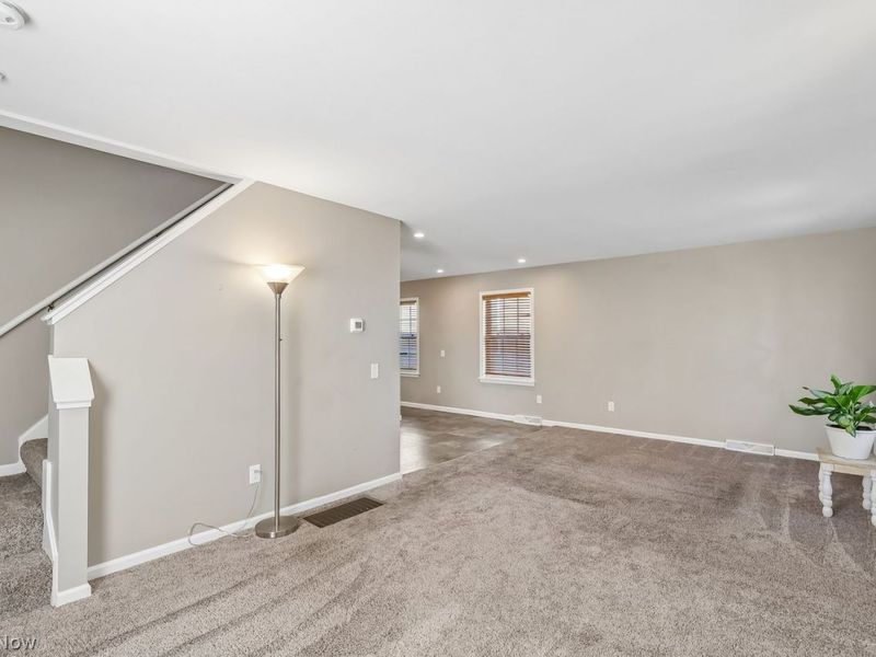 4415 Fenwick Avenue, Cleveland, OH 44113 Photo 11
