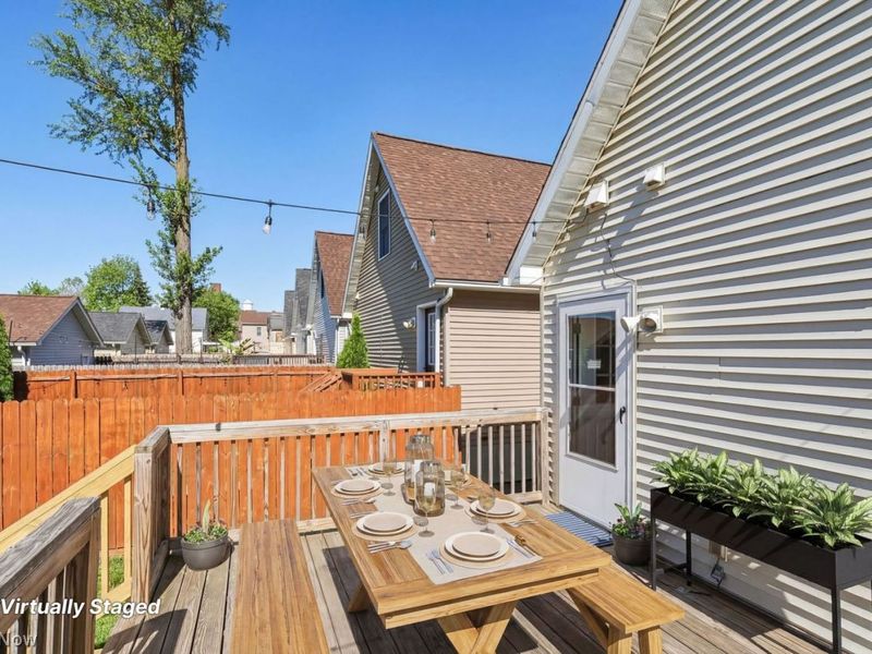 4415 Fenwick Avenue, Cleveland, OH 44113 Photo 38