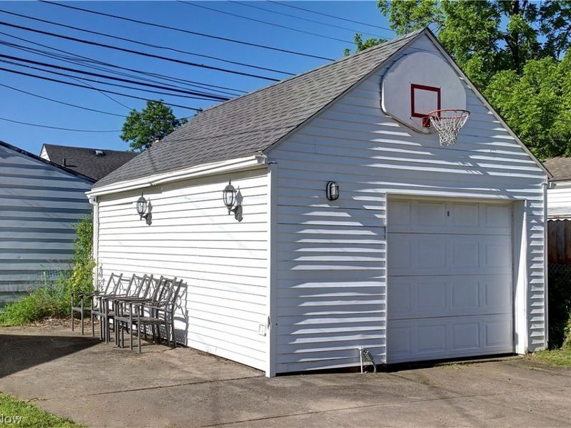 6715 Wilber Avenue , Parma, OH 44129 Photo 31
