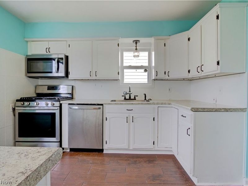 6715 Wilber Avenue , Parma, OH 44129 Photo 9