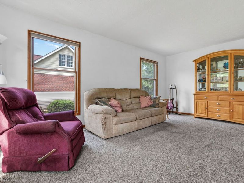 657 Cherry Valley Drive, Amherst, OH 44001 Photo 15