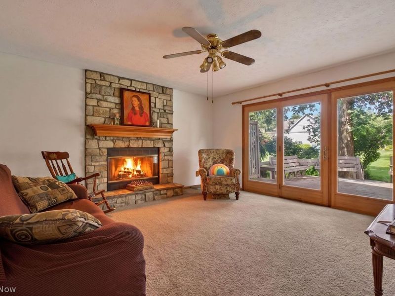 657 Cherry Valley Drive, Amherst, OH 44001 Photo 17