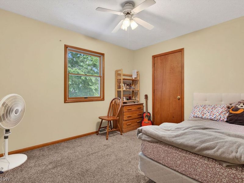657 Cherry Valley Drive, Amherst, OH 44001 Photo 38