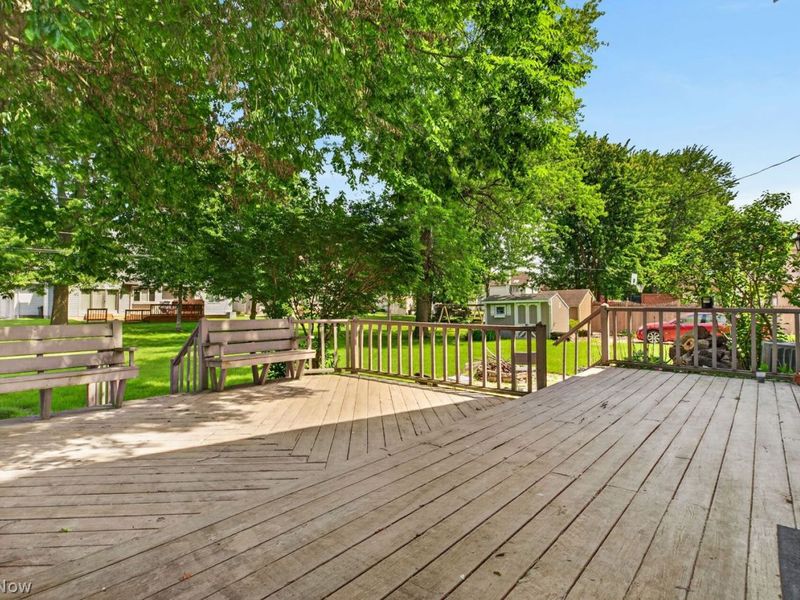 657 Cherry Valley Drive, Amherst, OH 44001 Photo 46