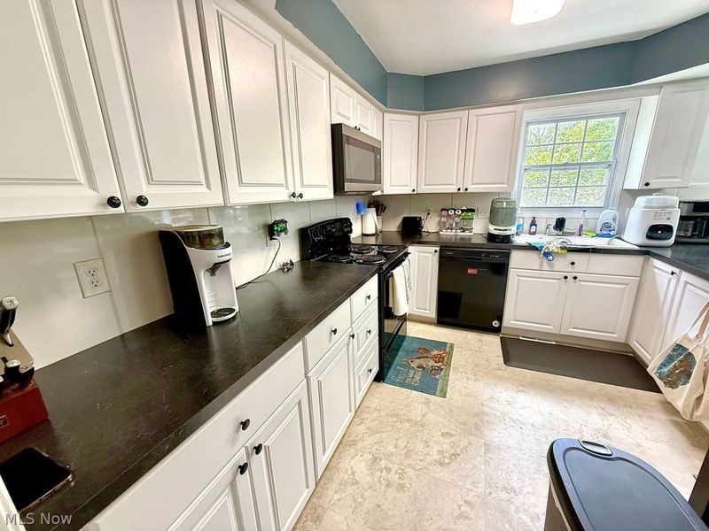 879 Kimberly Circle, Oberlin, OH 44074 Photo 16